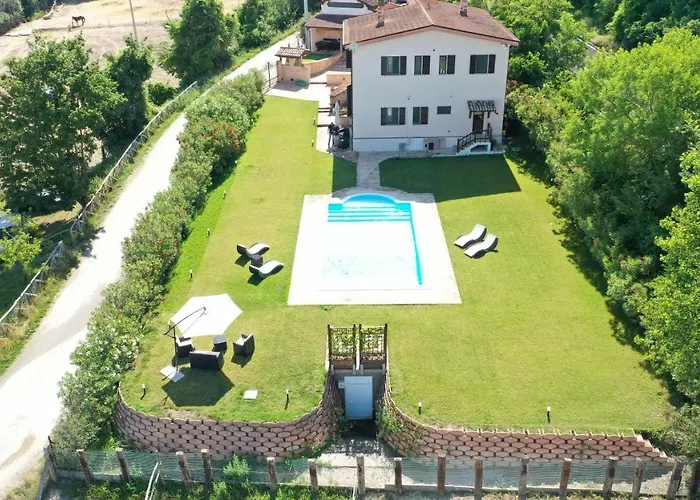 Country House Western Club